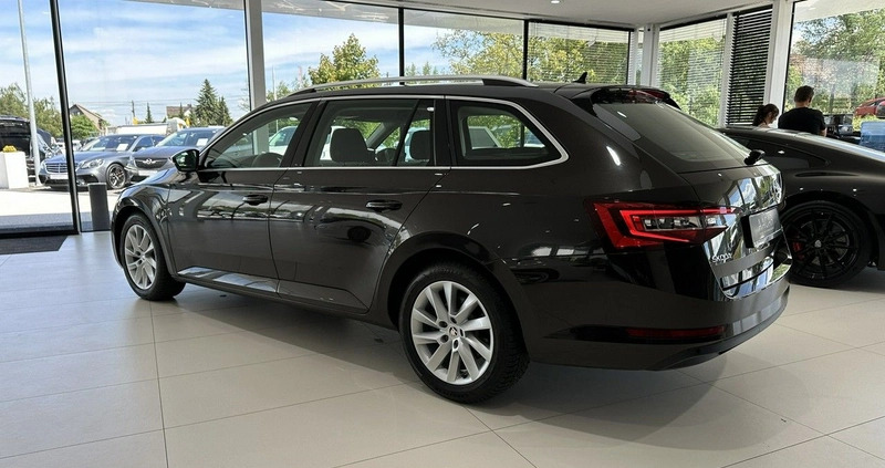 Skoda Superb cena 99900 przebieg: 135160, rok produkcji 2019 z Mogilno małe 781